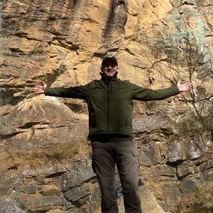 Meet your Posher, Chris